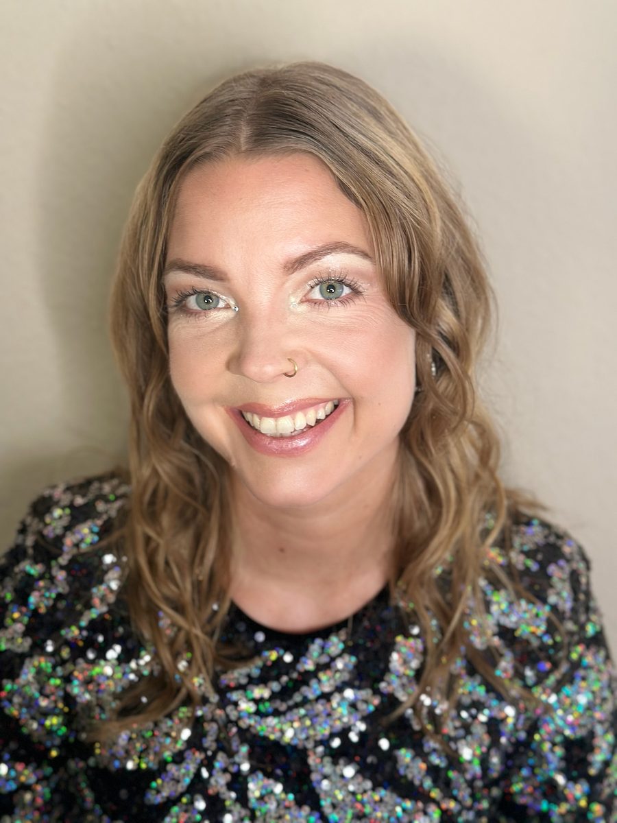 Strahlendes Party-Make-up mit natürlichem Glow